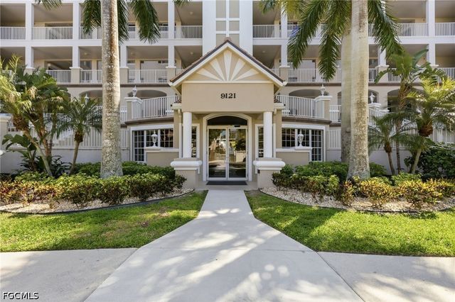 9121 Southmont CV 102, Fort Myers, FL 33908