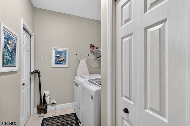 9121 Southmont CV 102, Fort Myers, FL 33908