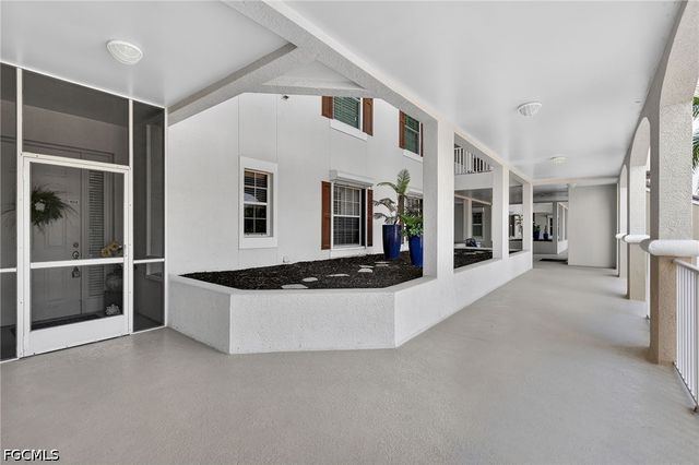 9121 Southmont CV 102, Fort Myers, FL 33908