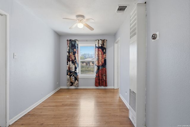 211 Brooks, Schertz, TX 78154