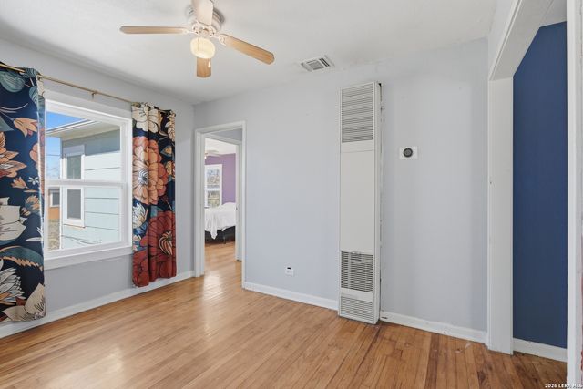 211 Brooks, Schertz, TX 78154