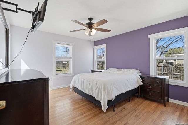 211 Brooks, Schertz, TX 78154