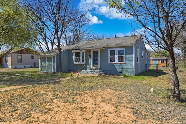 211 Brooks, Schertz, TX 78154