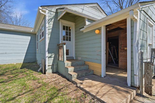 211 Brooks, Schertz, TX 78154