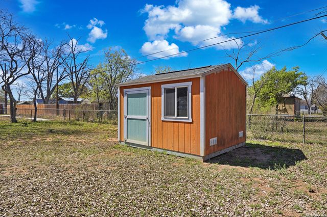 211 Brooks, Schertz, TX 78154