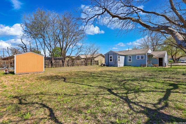 211 Brooks, Schertz, TX 78154