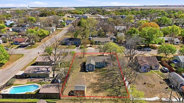 211 Brooks, Schertz, TX 78154