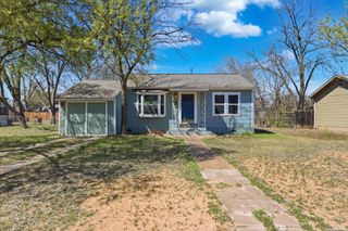 211 Brooks, Schertz, TX 78154