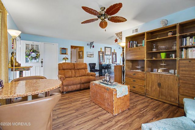 483A Winfield Court, Manchester, NJ 08759