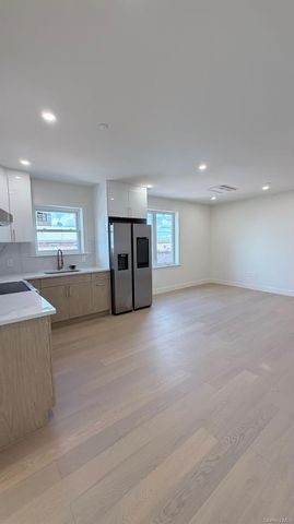 52-43 72nd Place, Maspeth, NY 11378