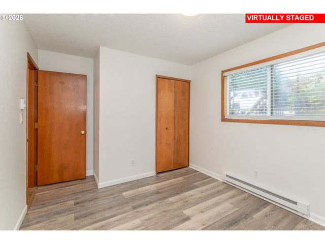 5005 Sw MITCHELL St 2, Portland, OR 97221