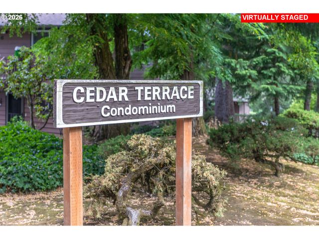 5005 Sw MITCHELL St 2, Portland, OR 97221