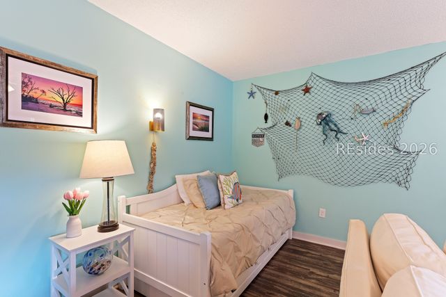85 Folly Field Rd Apt 140, Hilton Head Island, SC 29928