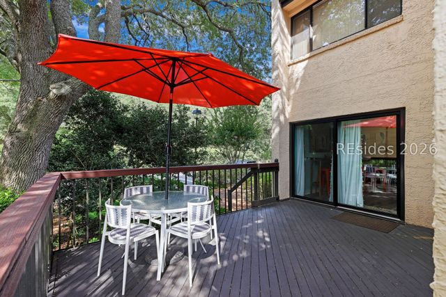 85 Folly Field Rd Apt 140, Hilton Head Island, SC 29928
