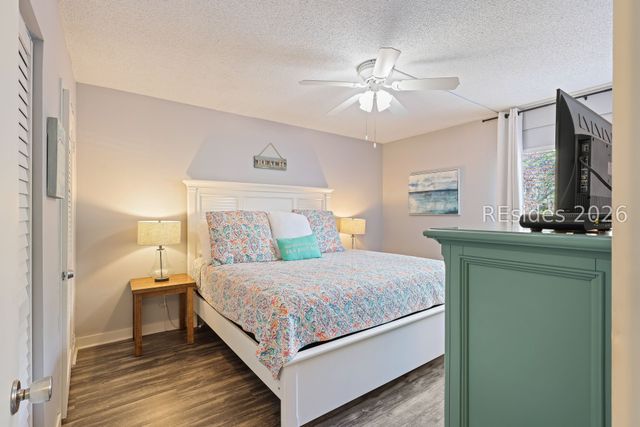 85 Folly Field Rd Apt 140, Hilton Head Island, SC 29928