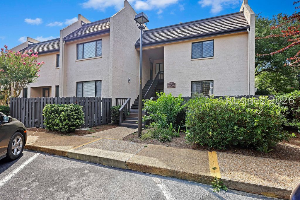 85 Folly Field Rd Apt 140, Hilton Head Island, SC 29928