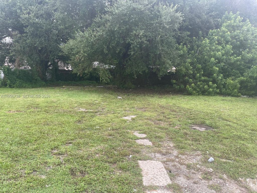 3068 NW 46th Street, Miami, FL 33142