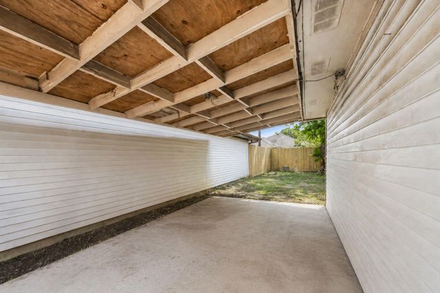 11554 Gullwood Drive, Houston, TX 77089