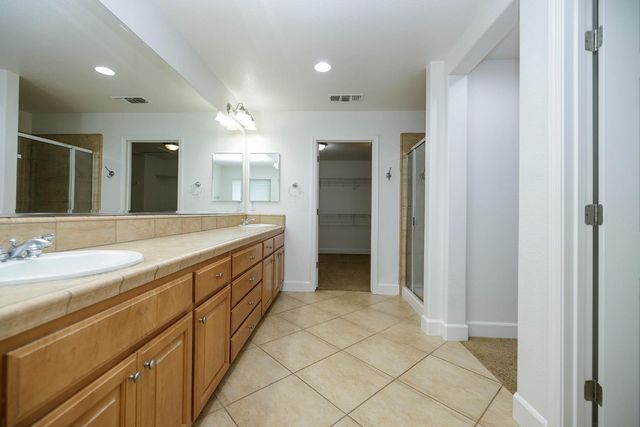 2049 Baluchi Way, Oakdale, CA 95361