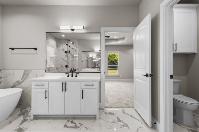 1594 E Springcrest Circle, Lancaster, TX 75134