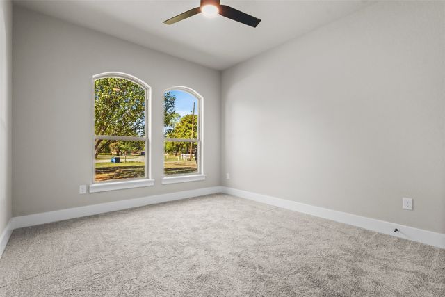 1594 E Springcrest Circle, Lancaster, TX 75134