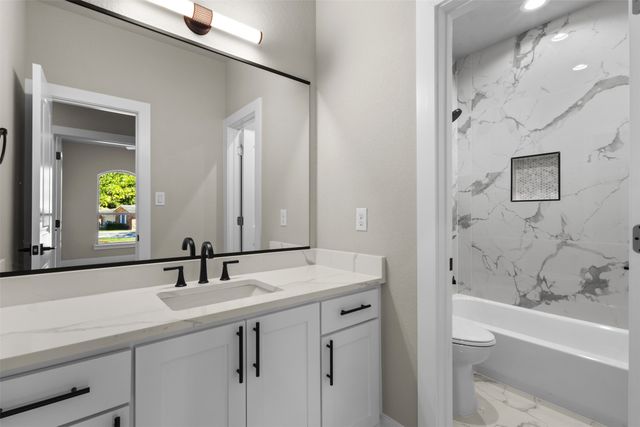 1594 E Springcrest Circle, Lancaster, TX 75134