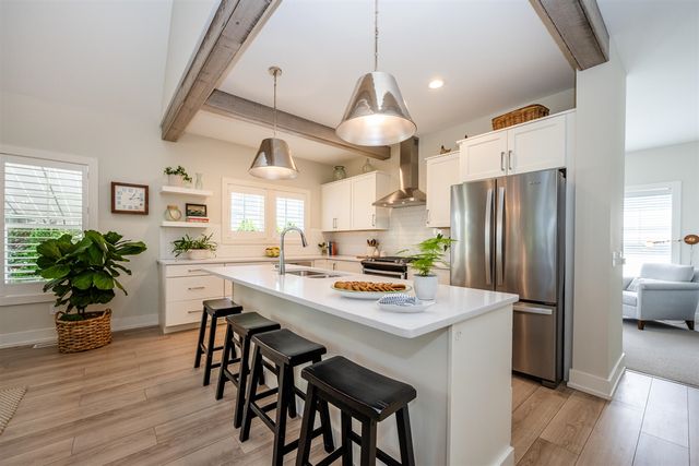 948 Whitwam Drive, Saint Joseph, MI 49085