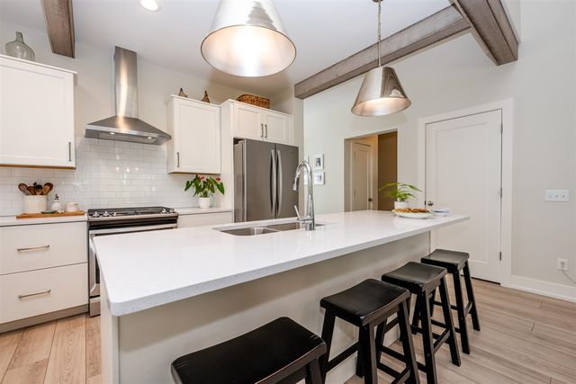 948 Whitwam Drive, Saint Joseph, MI 49085