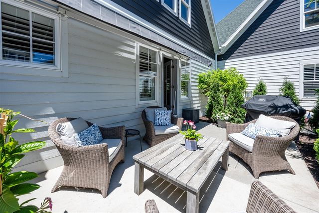 948 Whitwam Drive, Saint Joseph, MI 49085