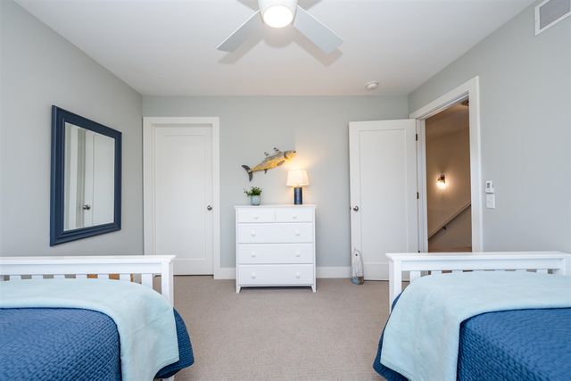 948 Whitwam Drive, Saint Joseph, MI 49085