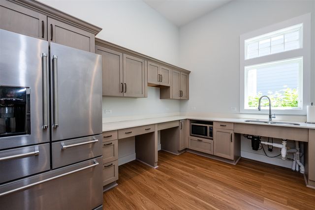 948 Whitwam Drive, Saint Joseph, MI 49085