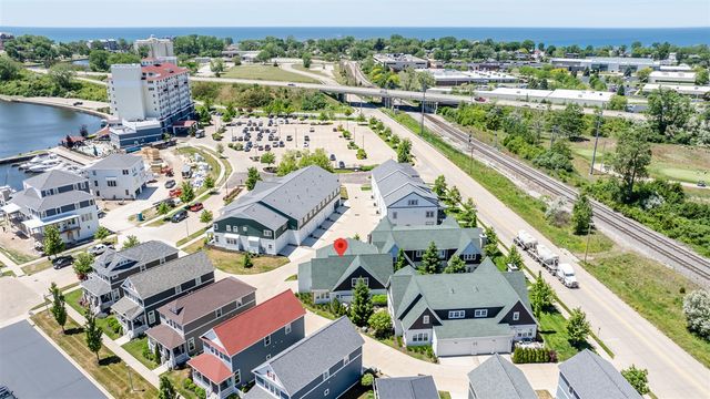 948 Whitwam Drive, Saint Joseph, MI 49085