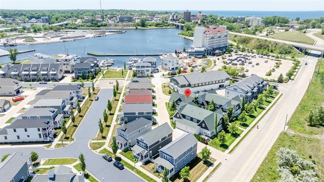 948 Whitwam Drive, Saint Joseph, MI 49085