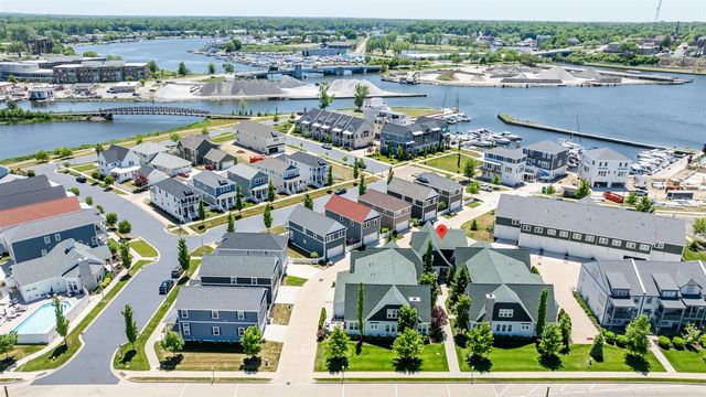 948 Whitwam Drive, Saint Joseph, MI 49085