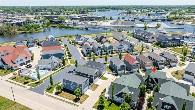 948 Whitwam Drive, Saint Joseph, MI 49085