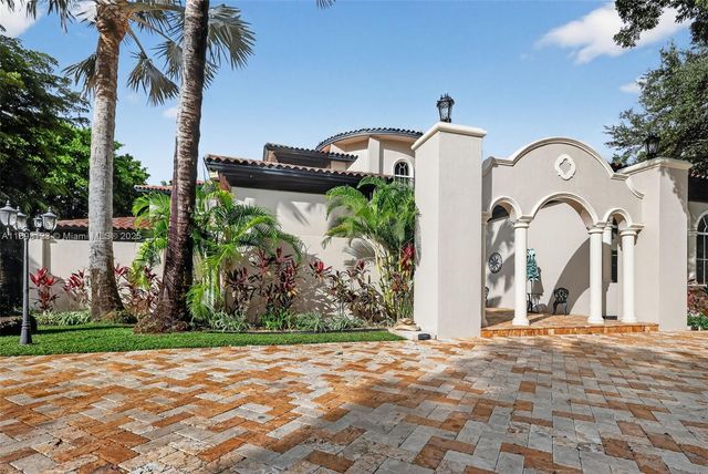 7837 SW 117th St, Pinecrest, FL 33156