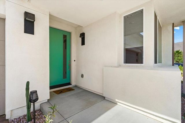 211 Mustang Lane, Palm Springs, CA 92262
