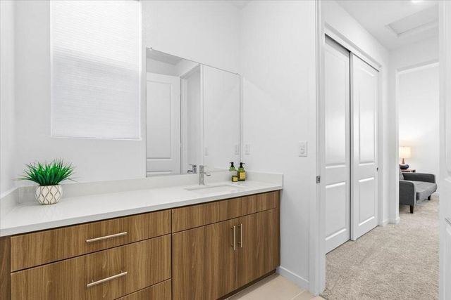 211 Mustang Lane, Palm Springs, CA 92262
