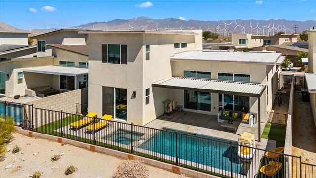 211 Mustang Lane, Palm Springs, CA 92262