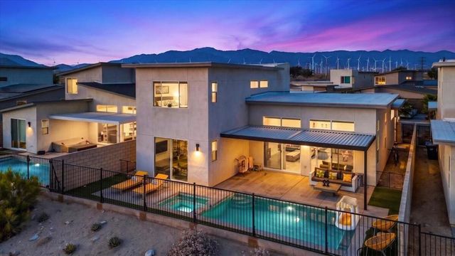 211 Mustang Lane, Palm Springs, CA 92262