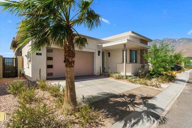 211 Mustang Lane, Palm Springs, CA 92262