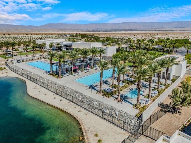 211 Mustang Lane, Palm Springs, CA 92262