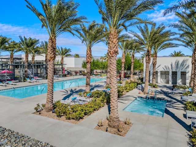 211 Mustang Lane, Palm Springs, CA 92262