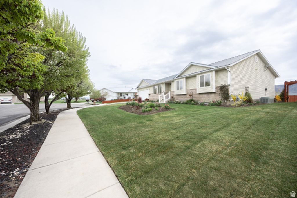 Image 28 of property listing at 1143 S 350 E, Garland, UT 84312