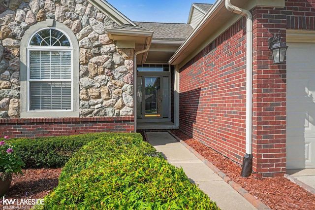 52843 Sable Drive, Macomb Twp, MI 48042