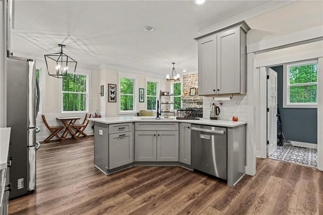 11 Bradley Road, Talking Rock, GA 30175