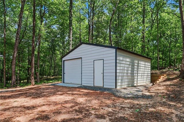11 Bradley Road, Talking Rock, GA 30175