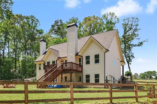 11 Bradley Road, Talking Rock, GA 30175