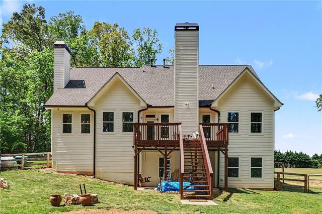 11 Bradley Road, Talking Rock, GA 30175