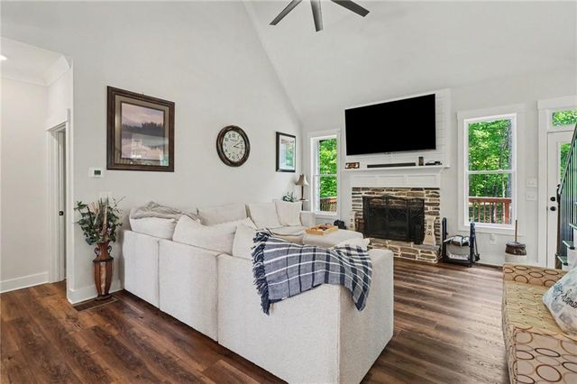 11 Bradley Road, Talking Rock, GA 30175